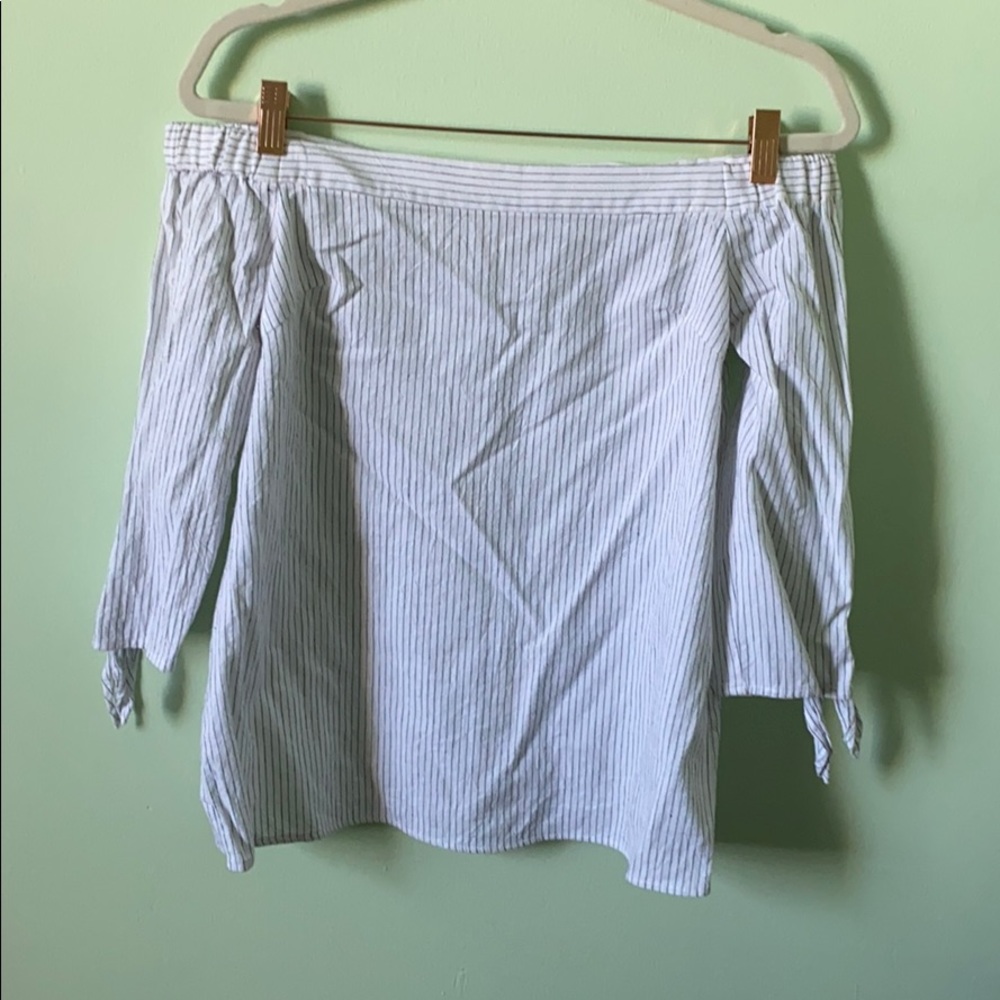 Off the shoulder